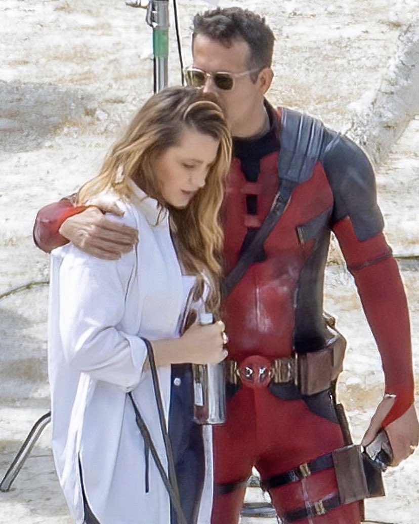 Deadpool 3': Blake Lively em novas fotos do set ao lado do