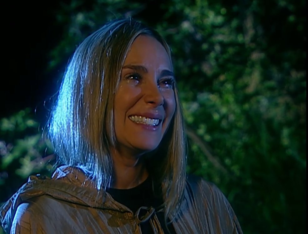 xLaTormenta's tweet photo. #LaTormenta #LaTormentaNova #LT154 María Teresa y Santos se reencuentran. https://t.co/jUlt6MI6A2
