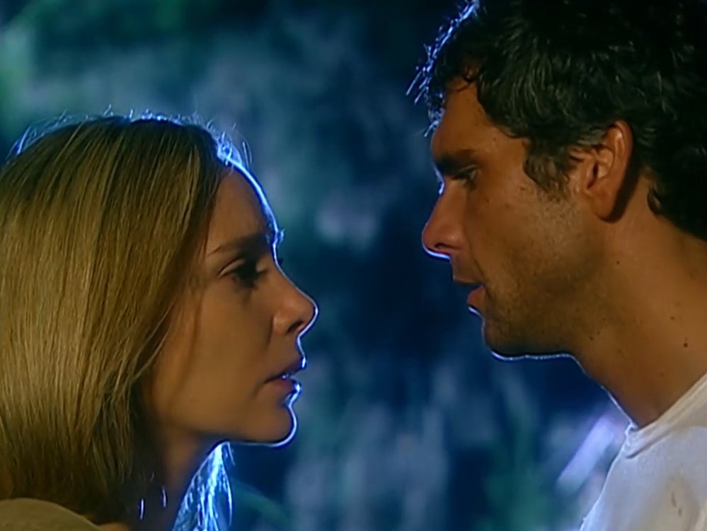 xLaTormenta's tweet photo. #LaTormenta #LaTormentaNova #LT154 Santos y María Teresa juntos nuevamente tras derrotar a todos sus enemigos. https://t.co/vV9pISDOw2