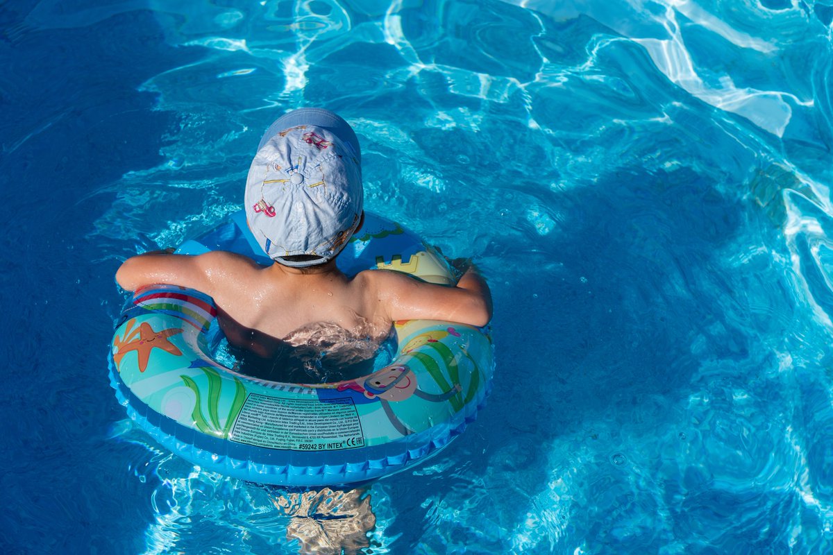 HealthyParksTN's tweet photo. 💧It's #WaterWednesday!

🏊‍♂️ Swimming is so much fun! But, while doing this popular pastime, it is important to be safe while doing it!

check out safety tips and more at:
https://t.co/didv2NYEs4

#healthyparkshealthyperson #swimming #safety https://t.co/0Meab6UZLy