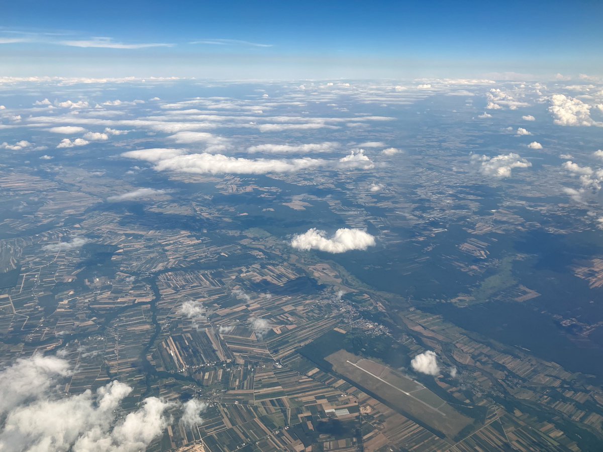 josviaque's tweet photo. Czy #lotnisko w Nowym Mieście nad Pilicą jest już objęte zakazem fotografowania? #EPNM #NoweMiastoNadPilicą https://t.co/YzGo7t9Fgb