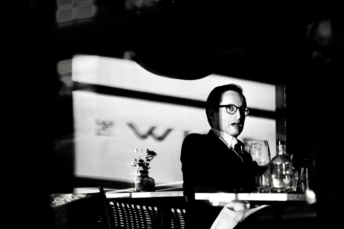sixstreetunder's tweet photo. Some rare bnw https://t.co/0X4px3zvgd
