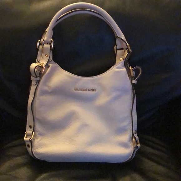 So good I had to share! Check out all the items I'm loving on <a href="/Poshmarkapp/">Poshmark</a> from <a href="/butafly21/">Cynthia Love</a> #poshmark #fashion #style #shopmycloset #toryburch #michaelkors: posh.mk/CFlyaQN5oBb