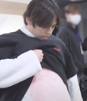 fuing_skz's tweet photo. 🔞 https://t.co/I5Wv6Azpa6