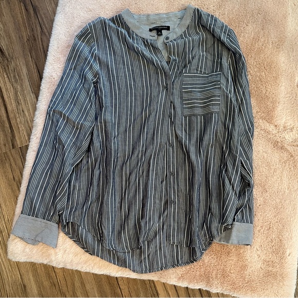 ajmpittsburgh's tweet photo. So good I had to share! Check out all the items I'm loving on @Poshmarkapp #poshmark #fashion #style #shopmycloset #jcrew #freepeople #bananarepublic: https://t.co/PsRqHNeNqS https://t.co/uOUHEUzID4
