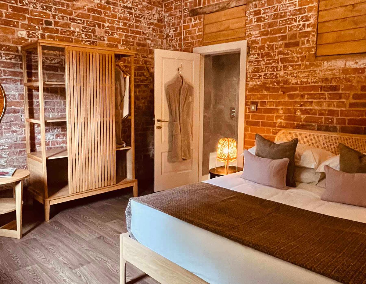 Looking for a quick overnight spa break 👇Introducing the one night Express Spa Escape from £120pp ✨

Follow the link for more details 🫶
bryntanat.co.uk/express-escape/
