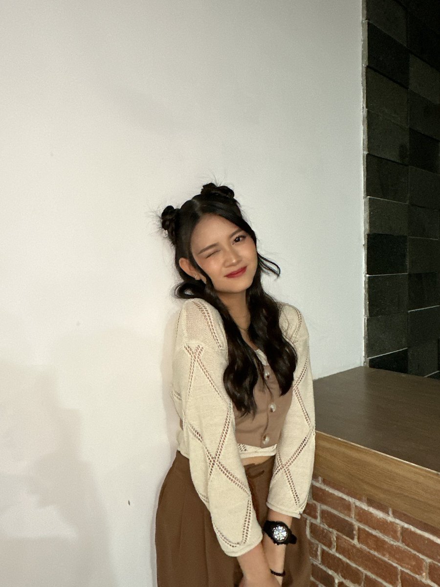 A_ChristyJKT48's tweet photo. Batuuuuu thankyouuuu, seru sekaliii🫶 https://t.co/0o3Pfc3jWX