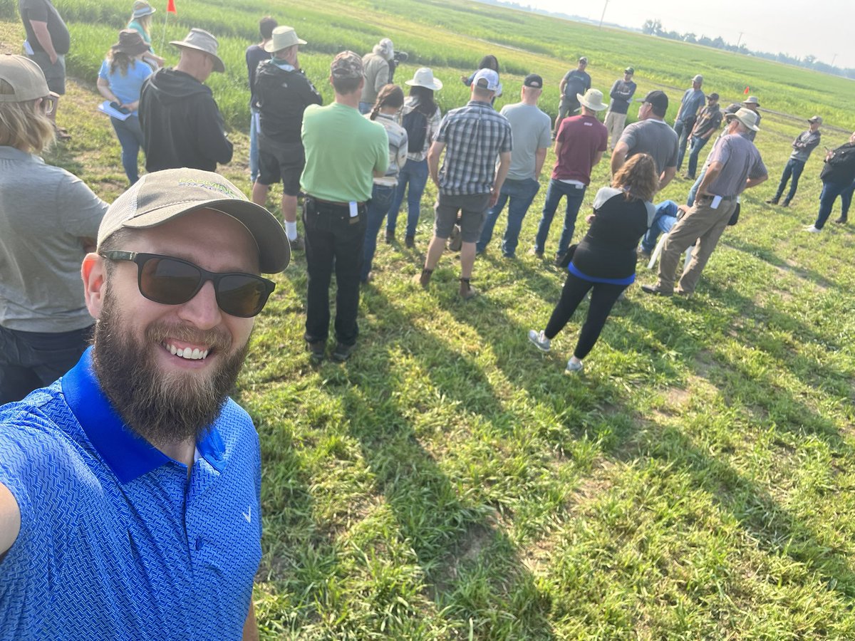 SKOOBEY1's tweet photo. Such a nostalgic experience to be back at @FarmingSmarter for their #PlotHop23.
Lots of nitrogen efficiency questions for @GorimLinda! https://t.co/dkAu4gvekE