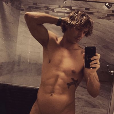 #NewProfilePic https://t.co/VnEI6jplKp<a href="/tag/newprofilepic"class="tags">#NewProfilePic</a>