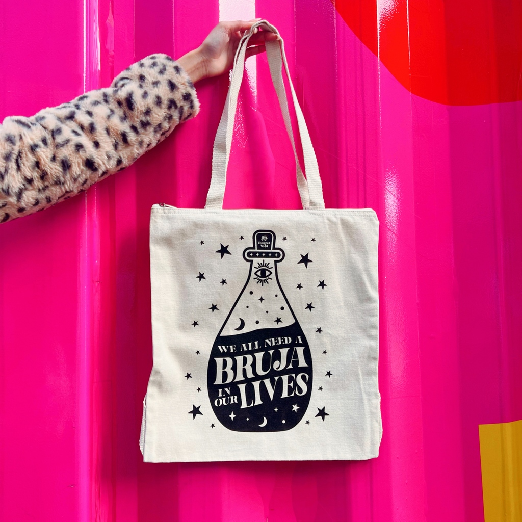 bagworksny's tweet photo. We promise we didn’t use any witchcraft to produce these fabulous bags! Our BagWorksNY team is just that magical 🪄

Design your own Totepak at https://t.co/0cIDGb3WdX! The Totepak is available in brushed canvas or recycled and brushed canvas 🩷

#totebags #promotionalproducts https://t.co/FoGTkYkpLT
