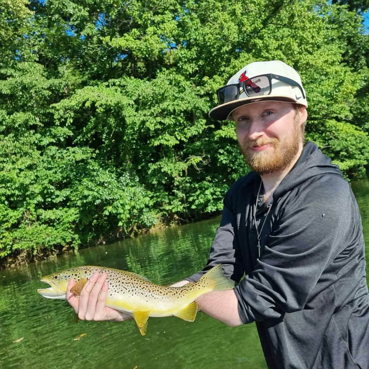 Fin_Chaser's tweet photo. Atta boy! Another fun evening watching this guy deliver dries to risers!

.
.
.
.
.
.
.
.
.
.
.
https://t.co/bOVU1jJI6s
.
#flyfishing #photography #fish #trout #troutbum #fishingtrip #browntrout #flyfisharkansas #arkansas #ozarks #whiteriver #whiteriverarkansas https://t.co/57jdcRe2Pz