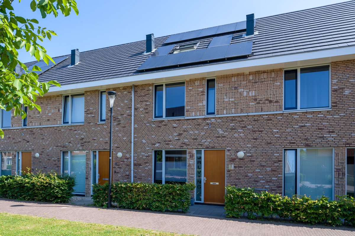 Charreljalving's tweet image. Ons huis in Schagen in een fantastisch mooie, gezellige en kindvriendelijke wijk staat te koop! 🏡

Delen = lief! 💝

Bel voor meer informatie of een bezichtiging naar 0227-602824.

funda.nl/koop/schagen/h…

#Schagen #HuisTeKoop #RuimteVoorGroei