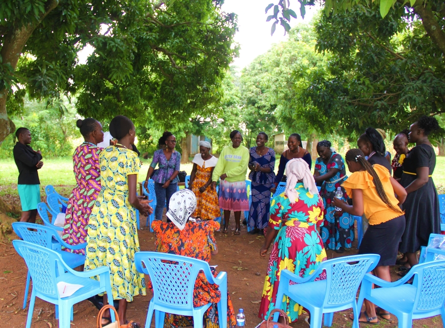 MuunganoCentre's tweet photo. Exciting day as we hosted our partners @amwaafrika! We had a fruitful meeting with @of_siaya Department of Water, Environment, and Climate Change. Later, we met inspiring women beneficiaries and engaged in productive discussions with our Finance and Programs team. https://t.co/7TerstIhMY