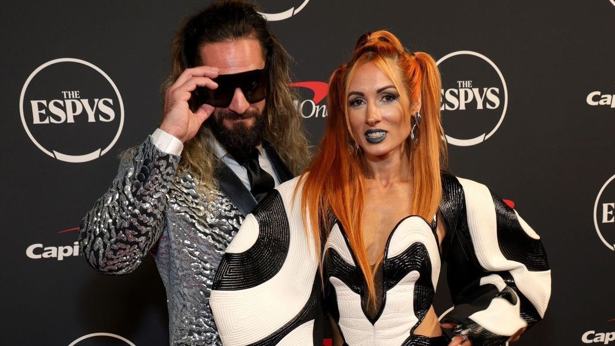 DeadlyAngelo97's tweet image. MEGASTARS!!!

Becky stole the show yesterday, she&apos;s freakin&apos; stunning 🤩🌟 #ESPY