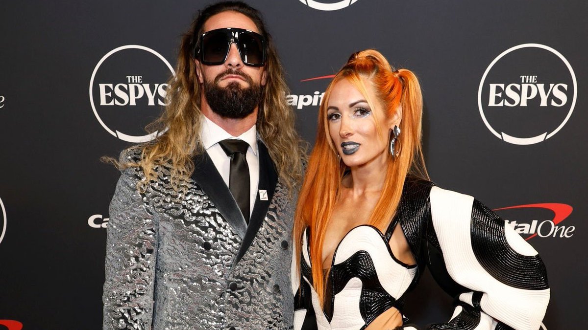 DeadlyAngelo97's tweet image. MEGASTARS!!!

Becky stole the show yesterday, she&apos;s freakin&apos; stunning 🤩🌟 #ESPY