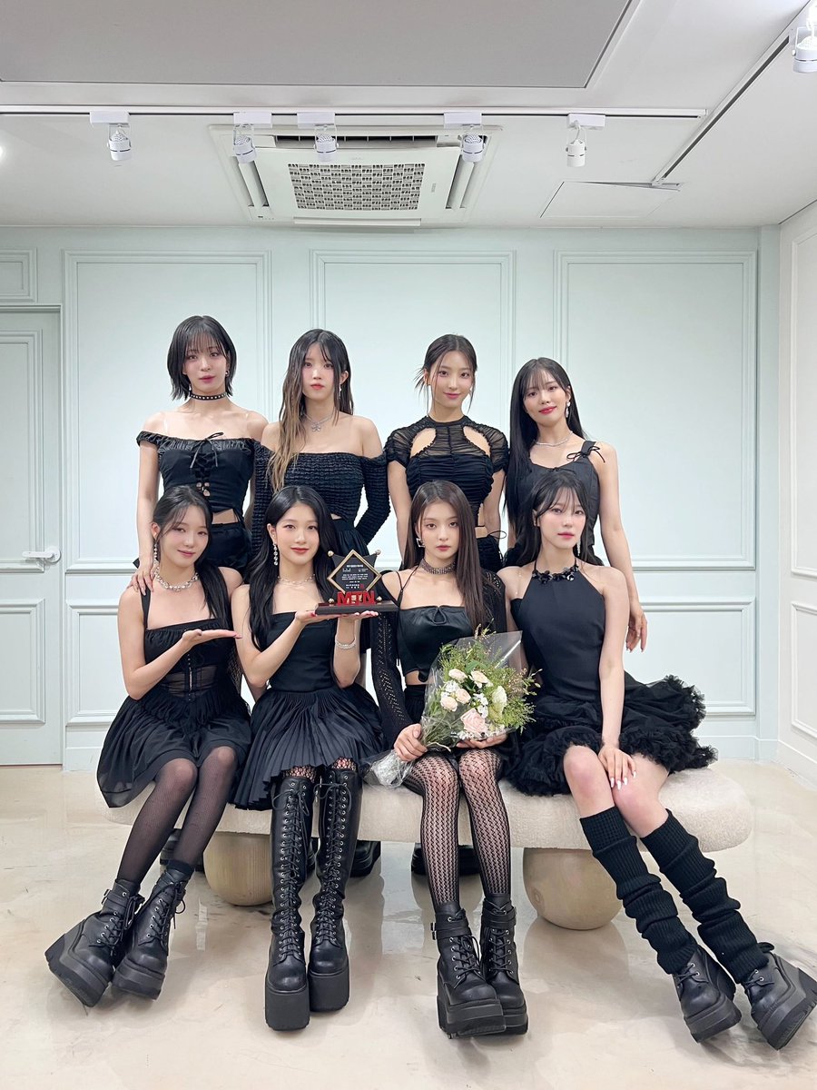 realfromis_9's tweet image. [💌#fromis_9]
#2023방송광고페스티벌 CF스타 신인상 수상🏆
CF도 무대도 천재만재백만재인 프롬이들의 
CF스타 신인상 수상을 진심으로 축하해요👏
이 모든 건 다 플로버☘️ 덕분인 거 알죠?🥰 

#프로미스나인