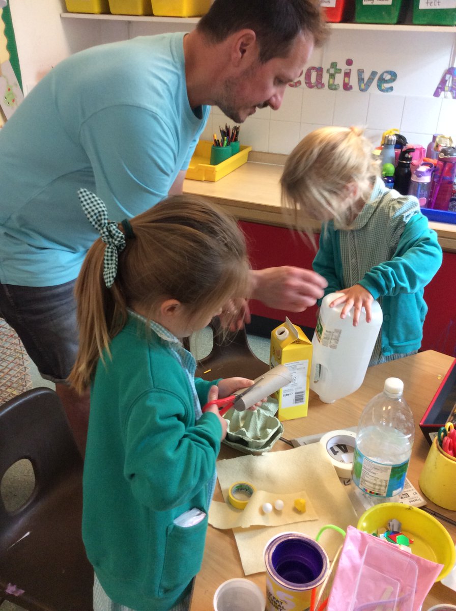 EyfsLakeside's tweet photo. Thank you so much to our wonderful Reception families who joined us for our Family Art Afternoon. The rockets looked amazing! 🚀 https://t.co/80g18opDEC