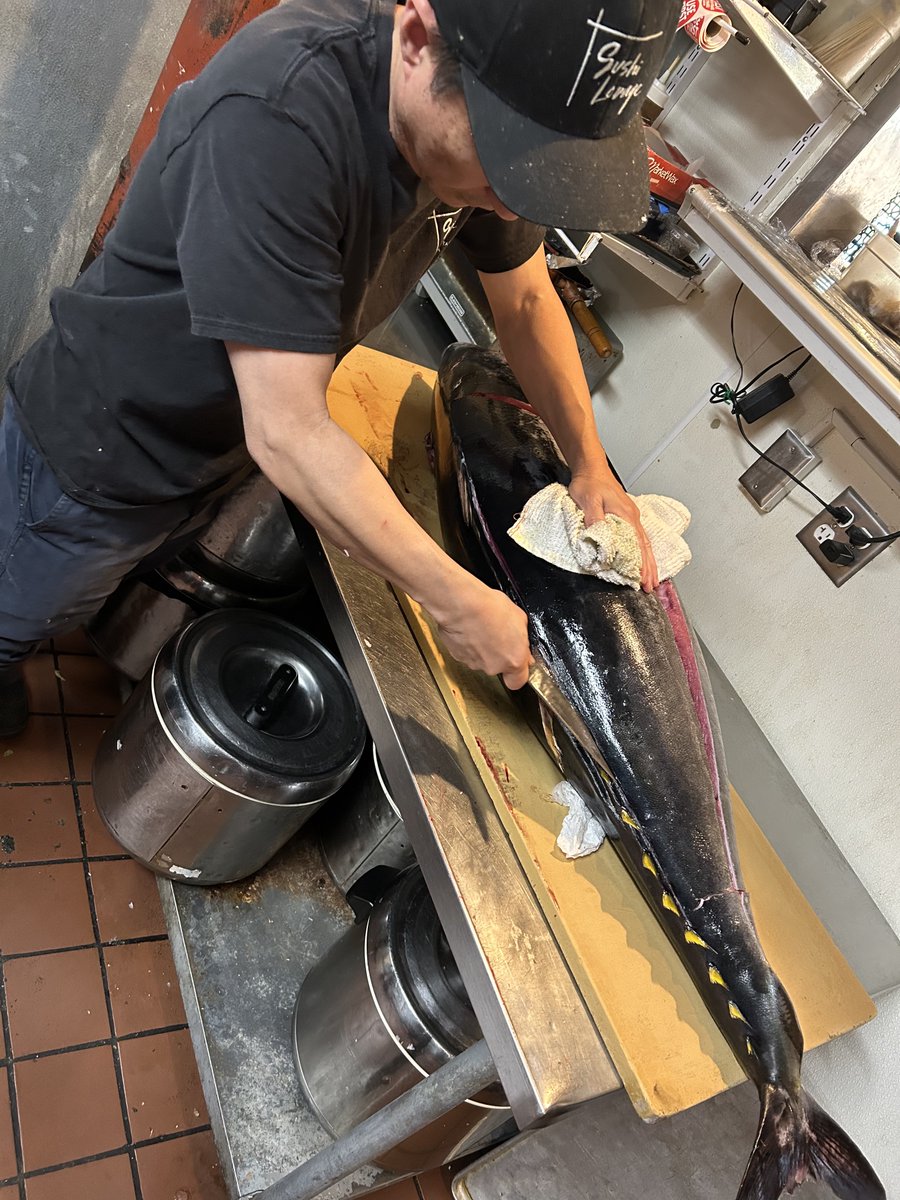 SushiLoungeSD's tweet photo. Fresh bluefin at Sushi Lounge Poway today!
We are open from 11am to 9pm. We hope to see you soon! https://t.co/IcmdQ4T380