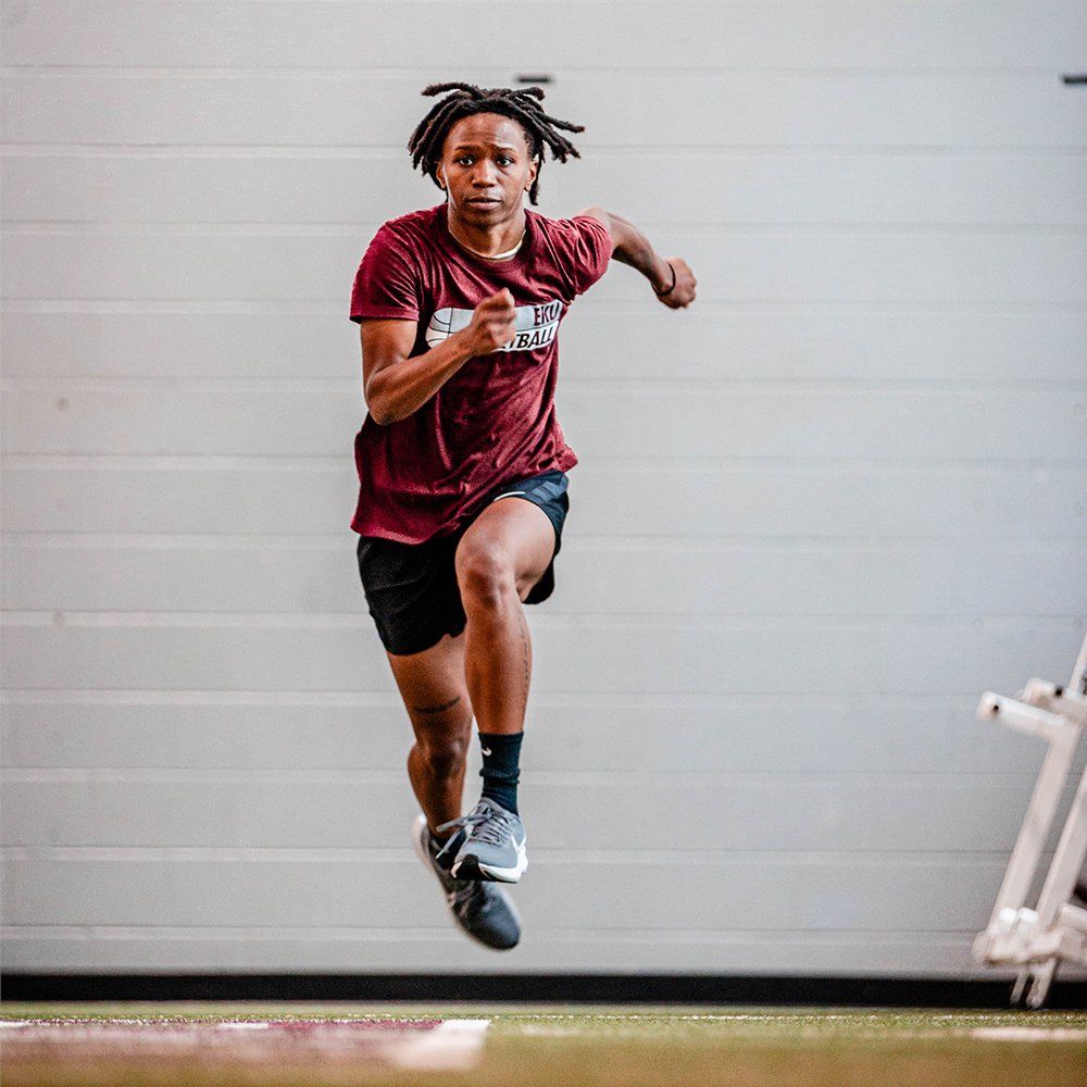 EKUWBB's tweet photo. Workin' 🏋️‍♀️ https://t.co/meKDdF6QID