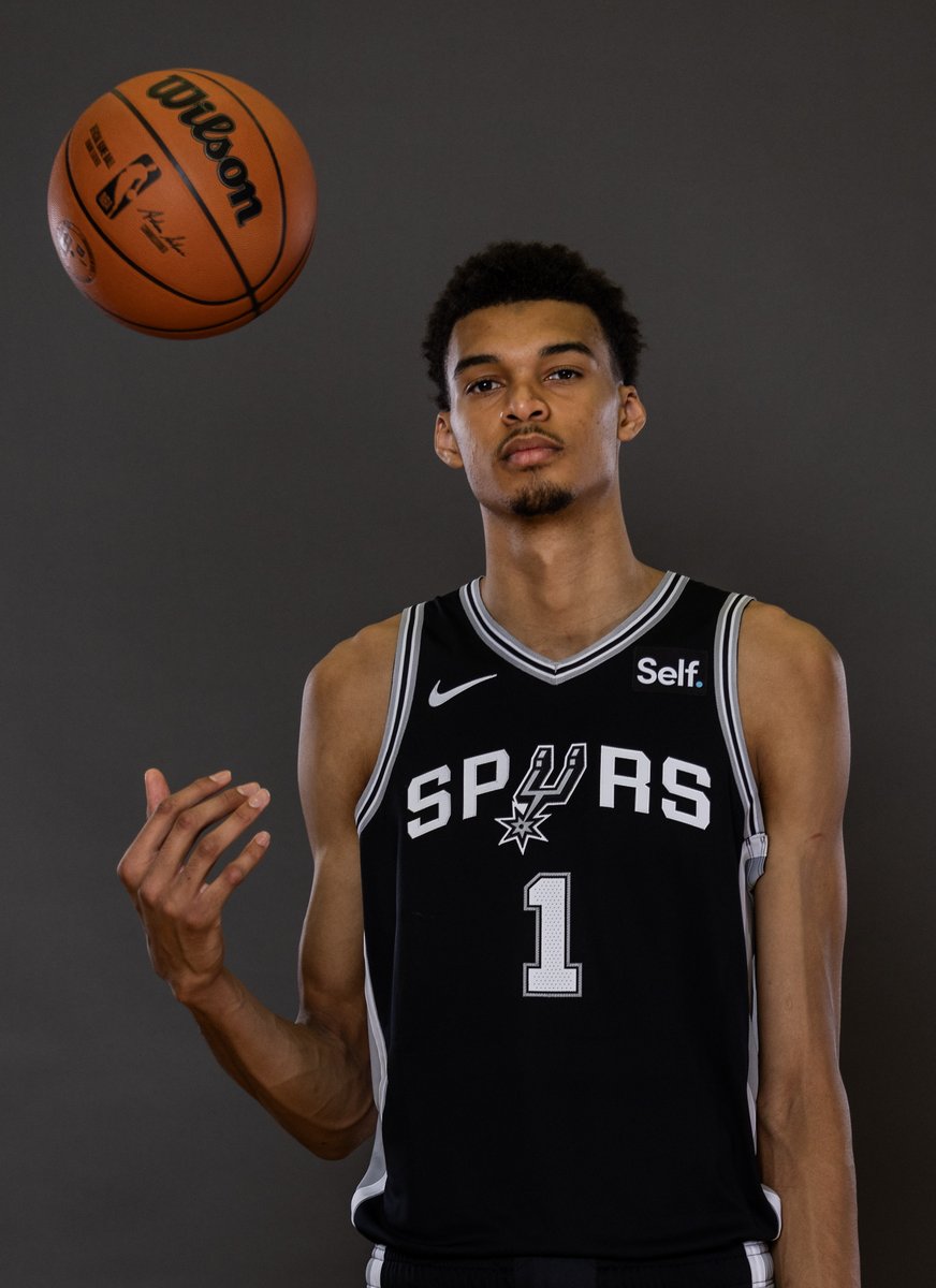 The Spurs new #1 👕 at the Rookie Photo Shoot!