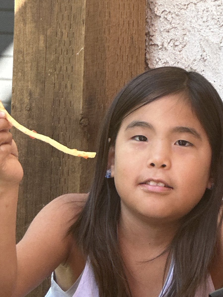 RichSloik's tweet photo. Magnesium is the central core of the chlorophyll molecule in plant tissue.   And chlorophyll and photosynthesis make potatoes.And my daughter thinks potatoes in the form of French Fries are delicious. (I agree with her) #Yaravita https://t.co/imDuSRIQPT
