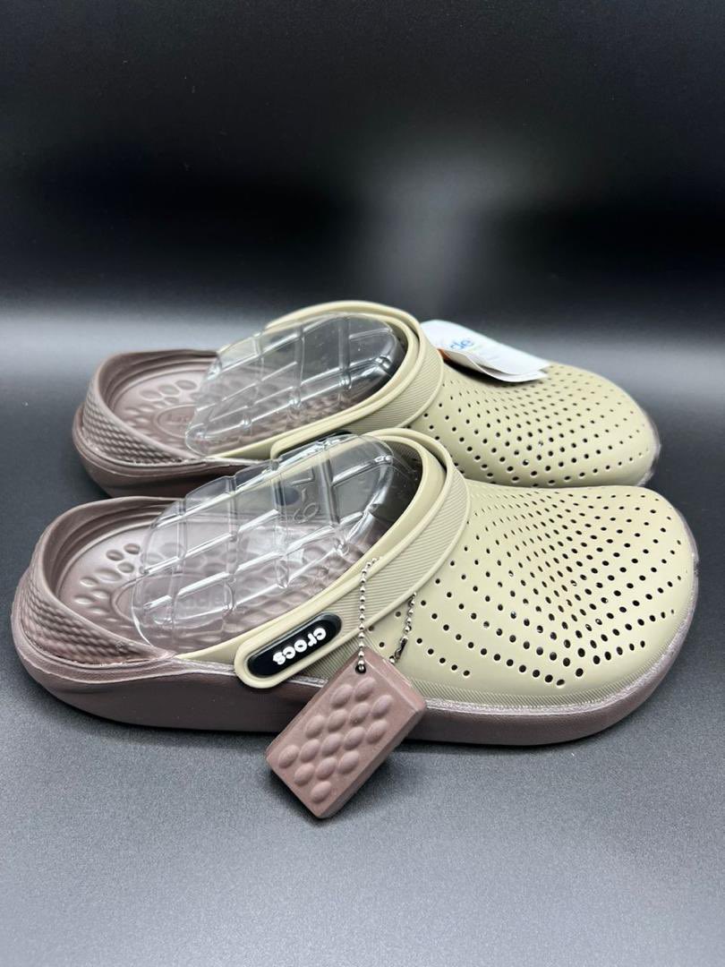 kicks_storeNG's tweet photo. I have these crocs in size 38-46 to give out 

The first account that QUOTES this tweet, gets ZERO engagement in 48Hrs get any of this for free. https://t.co/67v9CvD9XY