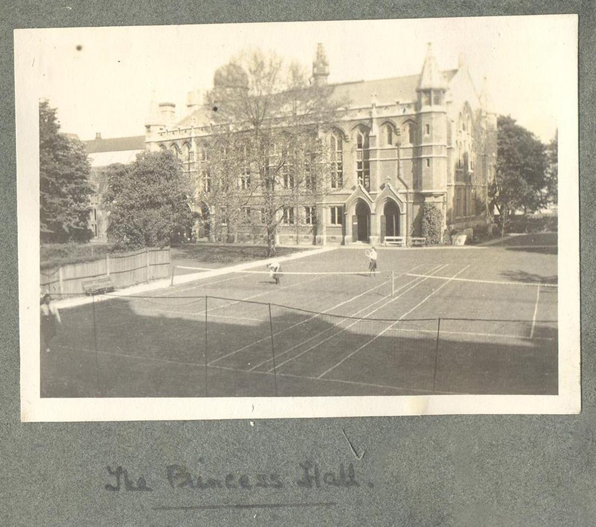 With the @Wimbledon finals this weekend, it seems fitting to share this 1919 photo of tennis courts in the College gardens outside the Princess Hall. The sport has always been popular at CLC, even in Miss Beale's day. #SchoolHistory #SportHistory #Wimbledon