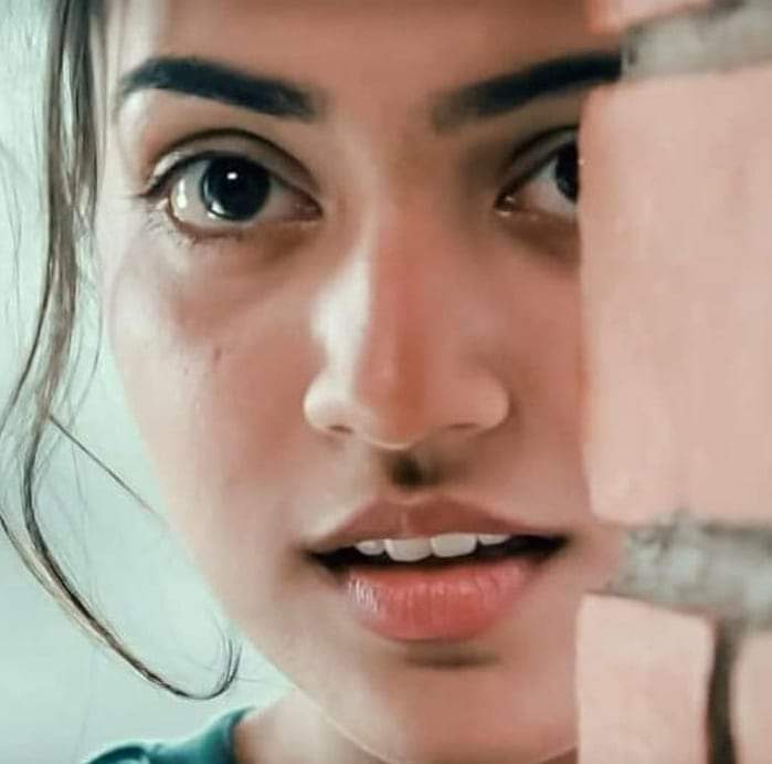 fazzz_7's tweet photo. தேடிப்போய் பேசுவது தவறில்லை ..
தேடியே வராதவர்களிடம் தேடிப்போய் பேசுவது
தான் தவறு .. ♥ https://t.co/dg0rx5iKP1