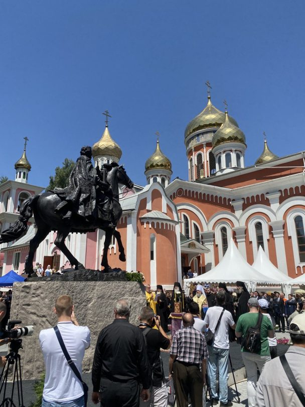 Olegatr s neba 1244 on Twitter: "Конную скульптуру князю Александру ...