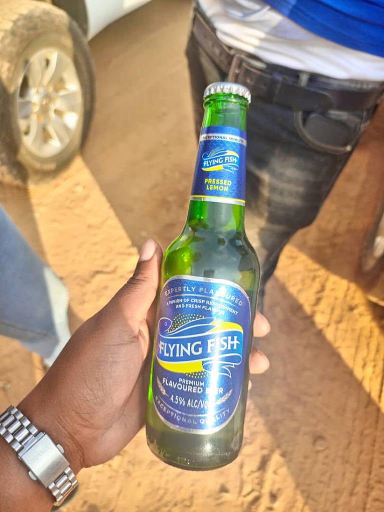BelgaLive1997's tweet photo. #FLYING_FISH 🍻🍻
Kano Kapya Nyooooo
CC: @NileSpecial https://t.co/odSK0qgzIM