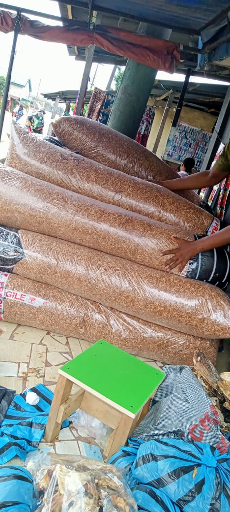 JanetGCharles1's tweet photo. @MissPearls I sell dried river fish, crayfish, periwinkle, magala fish, and pure honey. https://t.co/sJ2PaUcxCz