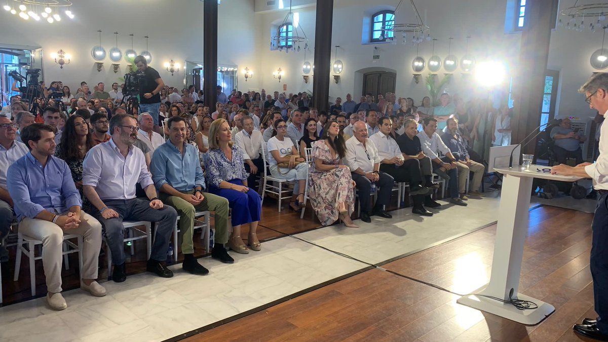 pp_cordoba's tweet image. 🔵 Arranca el acto de campaña desde Puente Genil con @JuanMa_Moreno.

#EsElMomento del @ppopular