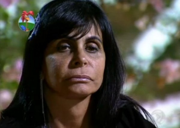 vitoriafrt15's tweet photo. Essa maiara jogando horrível e ele não tira, é foda assim #VoleiNoSporTV https://t.co/jkpyHZz18c