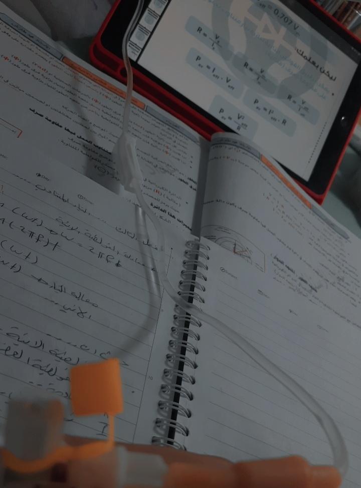m_abassz's tweet photo. #فضيحه_تسريب_الفيزياء
تخيلوا هذا حال طالب من الاف الطلبه والطالبات الي سهروا وتعبوا وهمه مرضه والي ما نام بس علمود يكمل المنهج ابن الوزير الي اخذ الاسئله هيج تعب ؟ معقوله اكيد لأ تجي الاسئله مجرد يدرخها ومايدري شنو المنهج ولا التعب ويروح يجبب 100 ويجي هوه هذا الظلم بحد ذاته https://t.co/8Hg1NkxXkm
