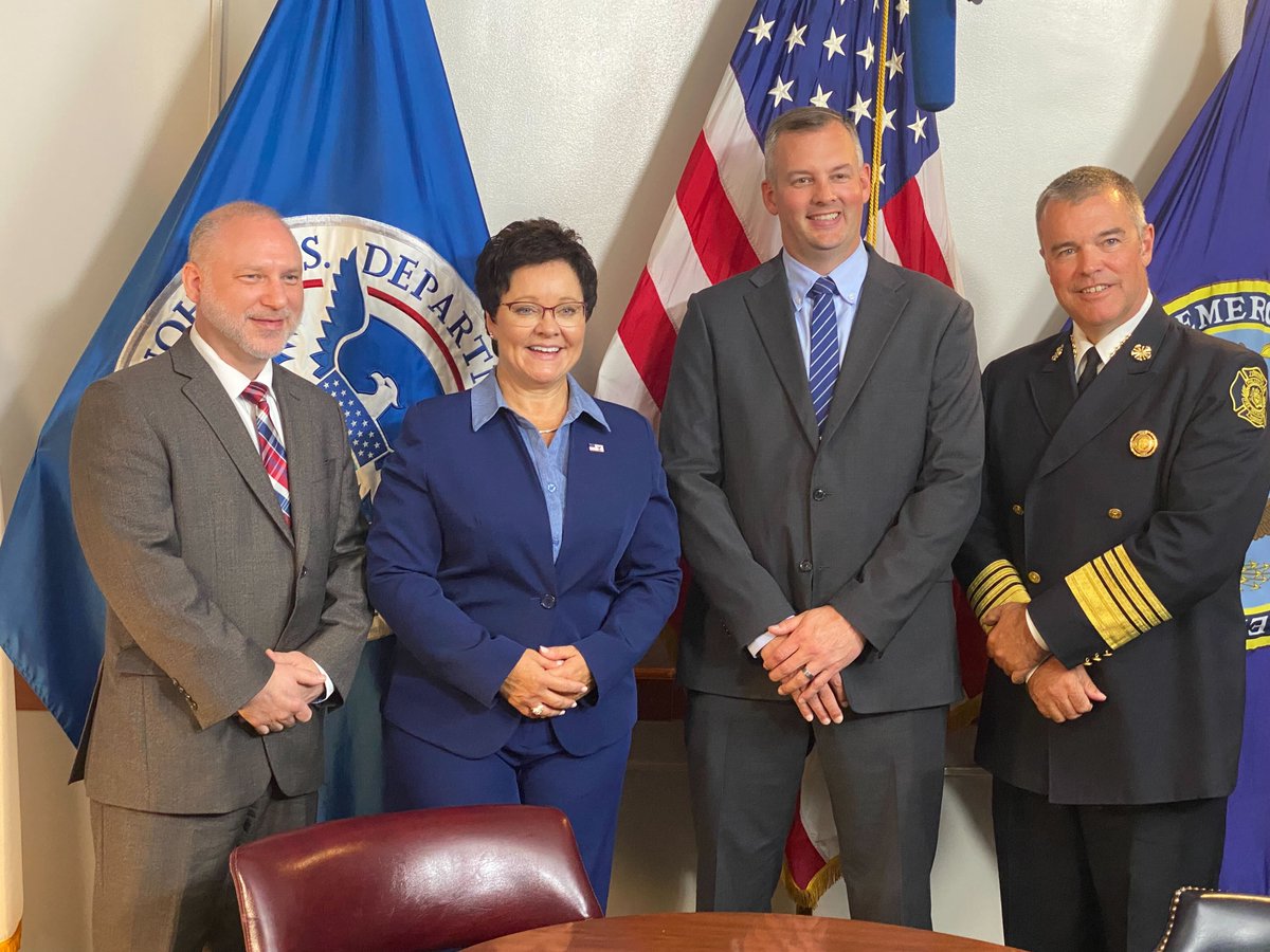 Starting now! Thanks for joining us along with @usfire @dhsscitech for a virtual discussion and Q&A session on the National Emergency Response Information System (#NERIS). Learn about the vision, purpose, and impact of this groundbreaking system.