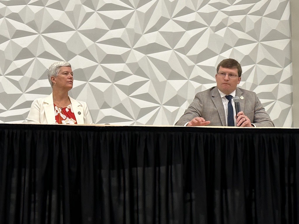 CFWV's tweet photo. This morning's plenary panel focused on state efforts to increase literacy and numeracy in WV students. The @WVEducation Ready, Read, Write, and UNITe with Numeracy initiatives use science-based practices to equip students with career- and college-ready skills. #StudentSuccessWV https://t.co/3Raz9HKnkt