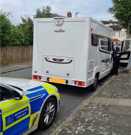 MPSRTPC's tweet image. Following a tracker activation this morning, OS31E along with S1E were able to locate this motorhome which was stolen on 12.07.2023.  Now safely back with its rightful owner.
#vehicletracker #SouthEastRPTB2 #RTPC