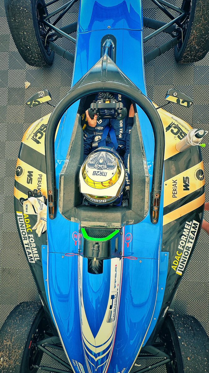 maxreisofficial's tweet photo. Ready for @circuitomisano πͺπ»
#FrenchF4
#ADACStiftungSport
#MotorsportTeamGermany
#MaxReis #MR28 #MaxReisMR28
@ADAC @FFSAAcademy #MR28rules
@VolkerOsieka @MygaleCars @FRIUM
#F4 #Formula4 #Formel4 #FFSA
@Racemates_eth @RenoDERLOT
@adripaviot @pntdByWunschel https://t.co/PQUZbxPs9U