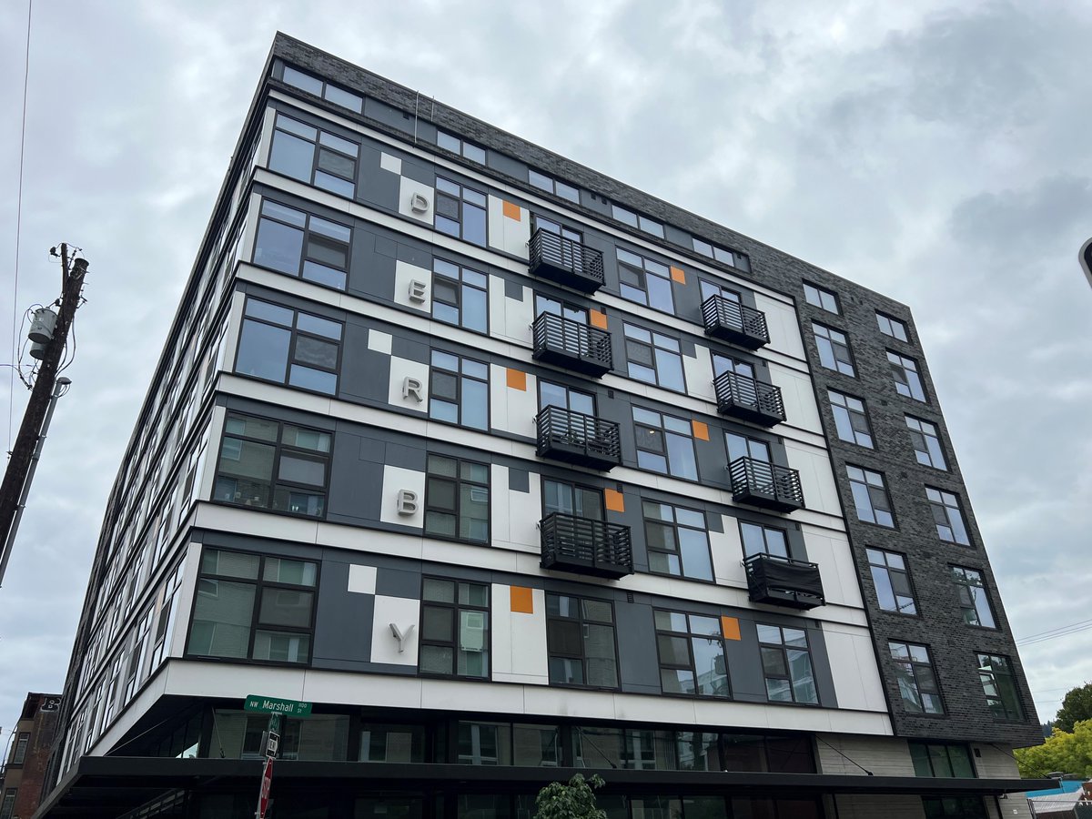 foundryservice's tweet photo. Derby Slabtown Apartments in Portland, OR with AFC Stone (Patina) Pearl and Flint; and AFC Surface (Cover) Amsterdam #fibercement boards. https://t.co/YqNDktDNgs