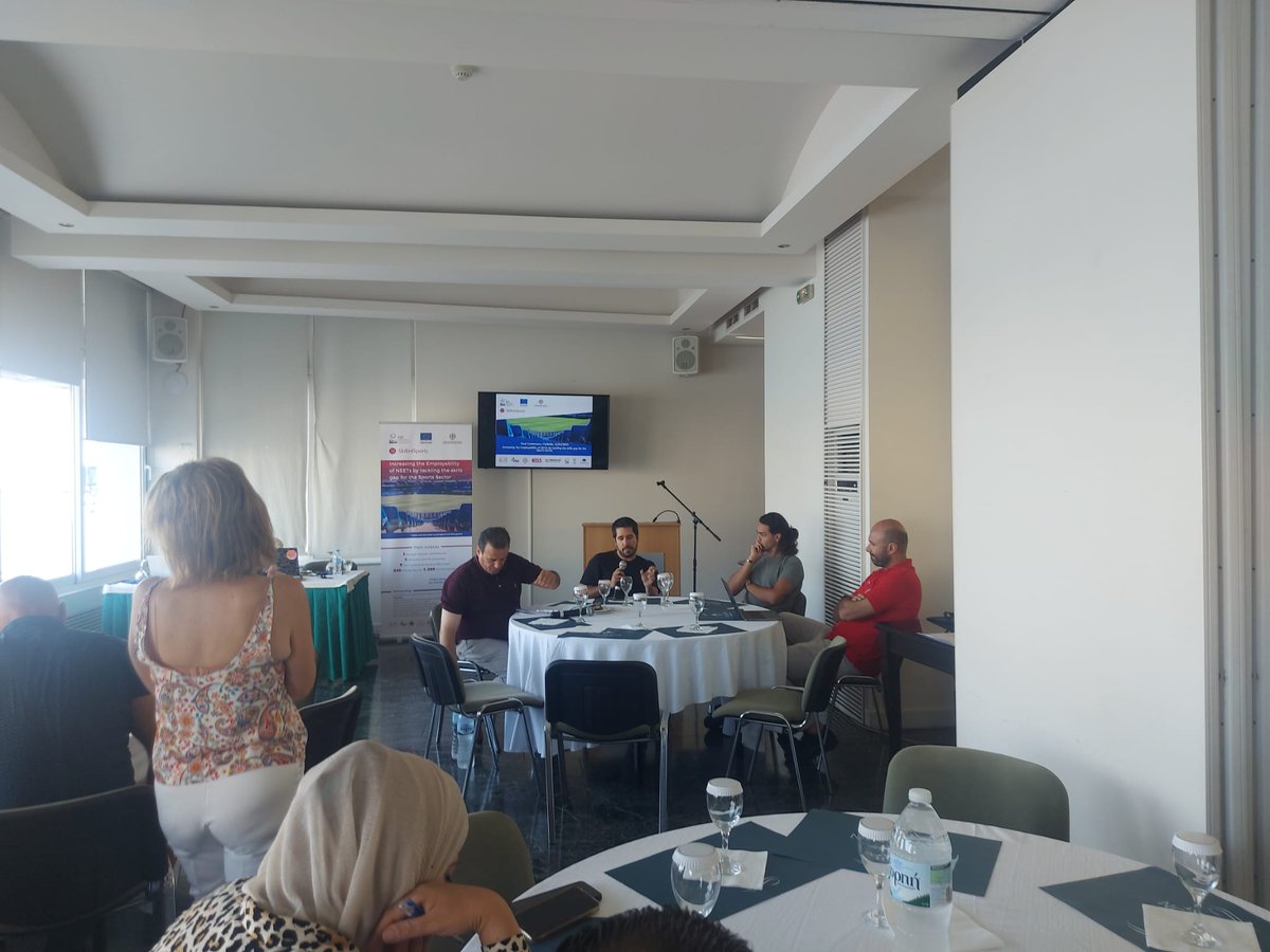 🔴<a href="/Sergi_Cerezo/">Sergi Cerezo</a>, from <a href="/BlanquernaFPCEE/">Blanquerna FPCEE</a> (one of our main stakeholders in <a href="/skills4sports_/">Skills4Sports</a> project), has participated at round-table "Sustainable strategies for neet's empowerment in the sports industry" presenting conclusions of training courses developed within #Skills4sports