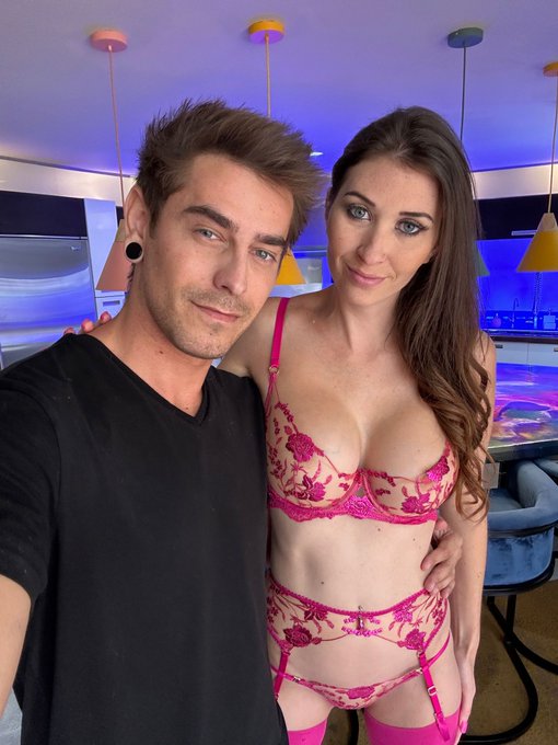 From yesterday for @TeamSkeet @AustinPierceXXX https://t.co/OtZQMGvvYx<a class="tags" href="/tag/teamskeet">@teamskeet</a><a class="tags" target="_blank" title="On Twitter" href="/?out=eyJ0eXAiOiJKV1QiLCJhbGciOiJIUzUxMiJ9.eyJpYXQiOjE3MjA5NDUwMjksImlzcyI6InR3cG9ybnN0YXJzLmNvbSIsIm5iZiI6MTcyMDk0NTAyOSwiZXhwIjoxNzUyNDgxMDI5LCJyZWRpcmVjdF91cmwiOiJodHRwczovL3R3aXR0ZXIuY29tL0F1c3RpblBpZXJjZVhYWCJ9.z-RAh6MF_adgj0DX56muFvO2QmdQqzasfZFQpkT7R0gaOJZIqZ5ac1oy0A3FPYRCyiVlW70vYil87KzmUXrfyw">@AustinPierceXXX</a>