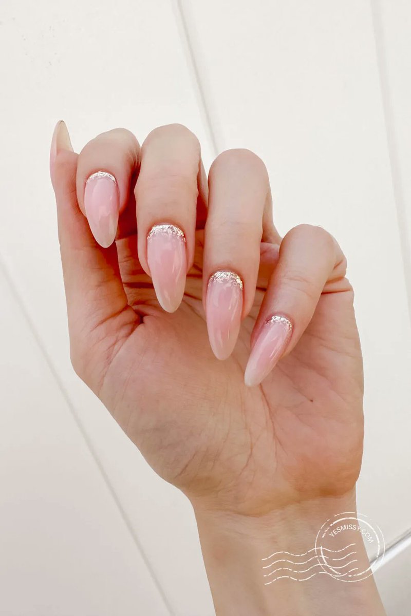 YesMissy's tweet photo. Whether you’re looking for a classic or trendy look, this post has got you covered. Get inspired by these summer nail designs! https://t.co/w6eSOpJFxl #nailinspo #nailideas #gelnails #nailart https://t.co/mrgIyPvNaH