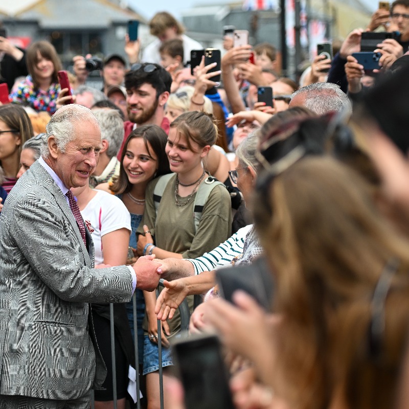 RoyalFamily's tweet photo. Hello Cornwall! 👋
