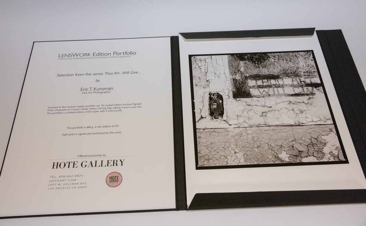 idrawpenplotter's tweet image. From digital artists to real estate agents, educators to celebrities, the iDraw Pen Plotter has captured the hearts and hands of diverse individuals worldwide. 🌍✨✍️

👉 [Link:idrawpenplotter.com/f/beyond-the-d…]

#iDrawPenPlotter #DigitalArt #Innovation #CreativeExpression #VersatileTool