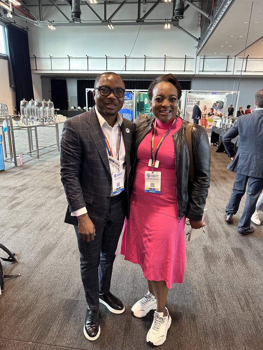 #RCPsychIC Lovely to finally meet ⁦<a href="/abdulpjalloh/">Abdul Jalloh, MD, MMed (Psych), PGDip, MSc, FCPS</a>⁩ from ⁦<a href="/rcpsychAfrica/">RCPsych AfricanDivision</a>⁩ … lots of shared learning with colleagues from Sierra Leone ⁦<a href="/rcpsychINTL/">RCPsych International</a>⁩