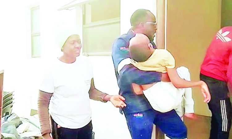 TheNamibian's tweet photo. It was a joyous occasion for the Amutenya family when Walvis Bay Rural constituency councillor Donatus Tegako knocked on the door of their shack on Tuesday morning. https://t.co/O4OoV9klrM https://t.co/7XAPh8kRlI