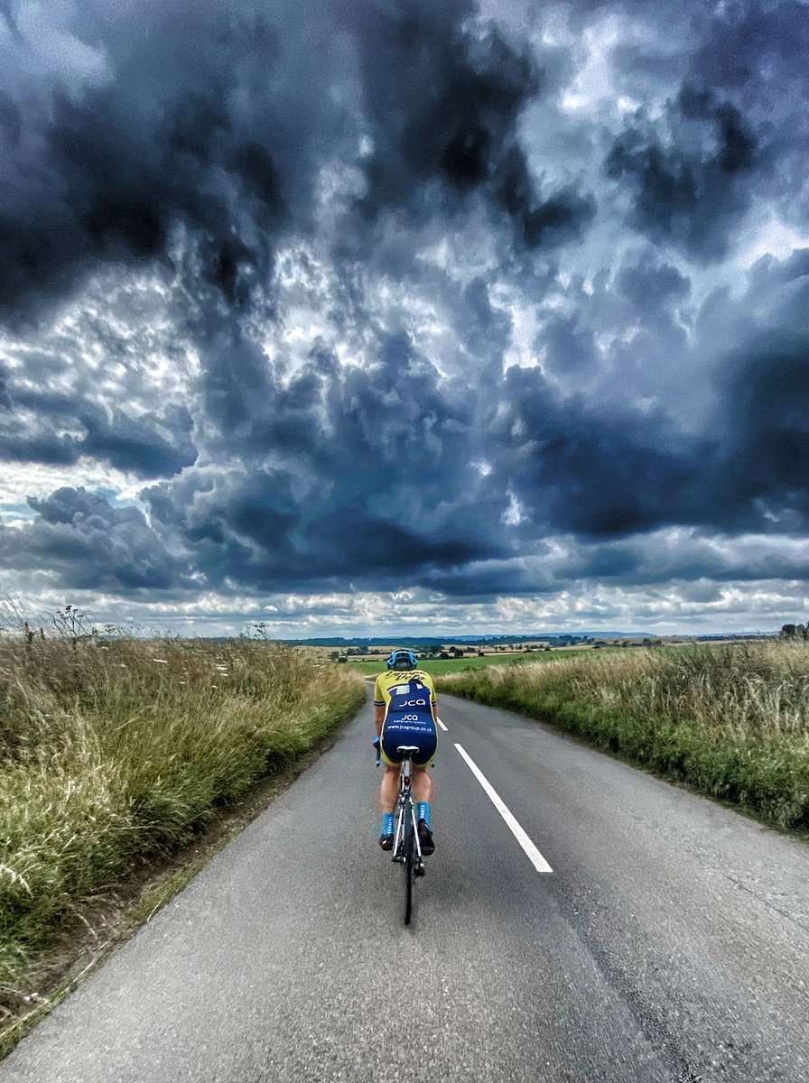 Ian Holmes tweet media