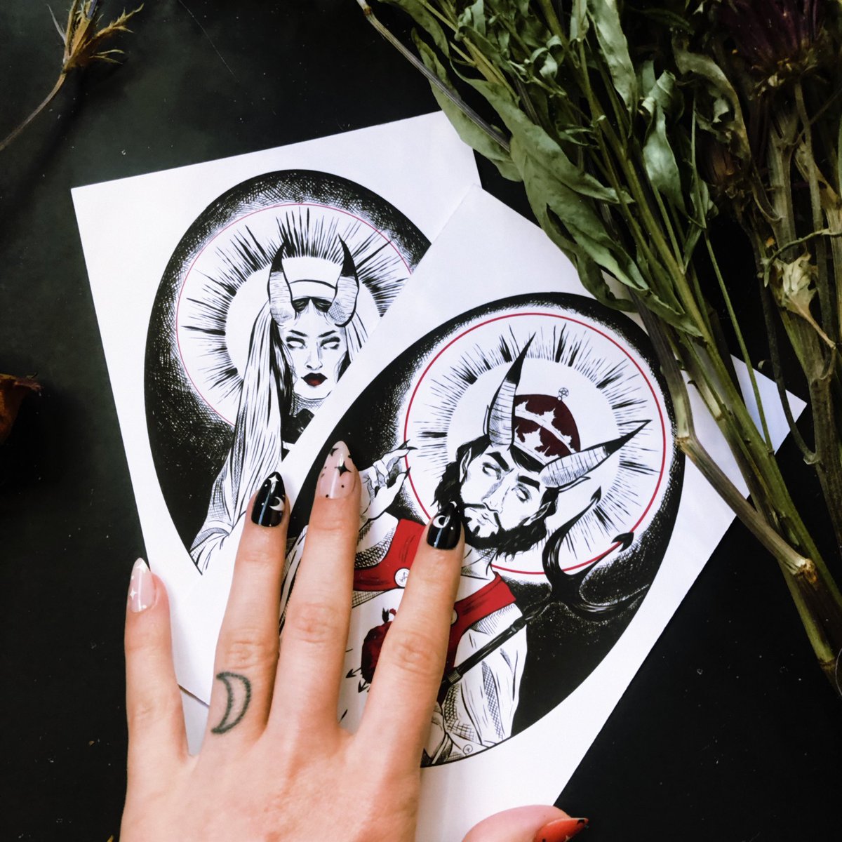 strange__ghosts's tweet photo. 🎃🦇 MAJOR UPDATE 🦇🎃 Strange Ghosts is getting an overhaul — new items and art in the shop, including stickers! Click that link in bio and check it out! https://t.co/kYF9kBZ26C