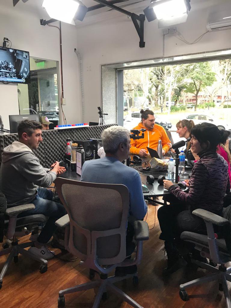 Gracias a todo el equipo de #LogIn de <a href="/tuvalustream/">Tuvalu.Stream</a> por la entrevista en el piso, donde conversamos acerca de las habilidades profesionales más demandas en el mercado laboral actual, y las tecnologías en la educación Superior <a href="/uni_moron/">Universidad de Morón</a>