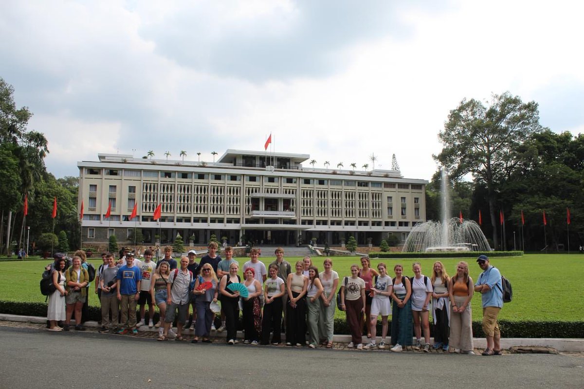 ExmouthCollege's tweet photo. More amazing pictures from our trip to Vietnam ๐ป๐ณ a wonderful opportunity for everyone involved. #collegetrips https://t.co/GqloFTTA3O